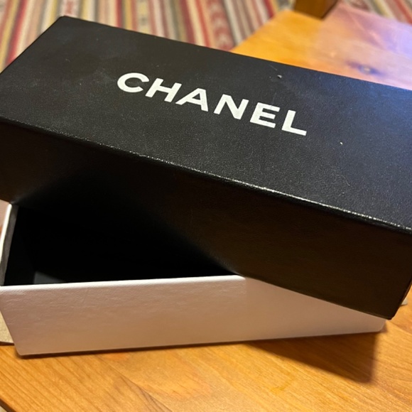 Vintage Chanel Sunglasses 01948 94305 certified Black Round Lunettes Sunglasses